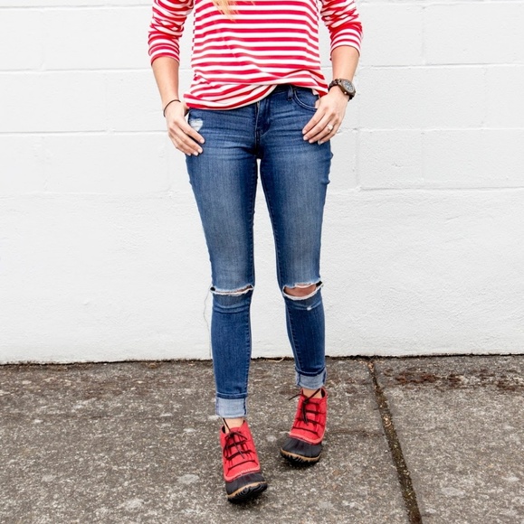 sorel out and about leather duck boot